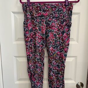Lululemon Size 10 pants with pockets